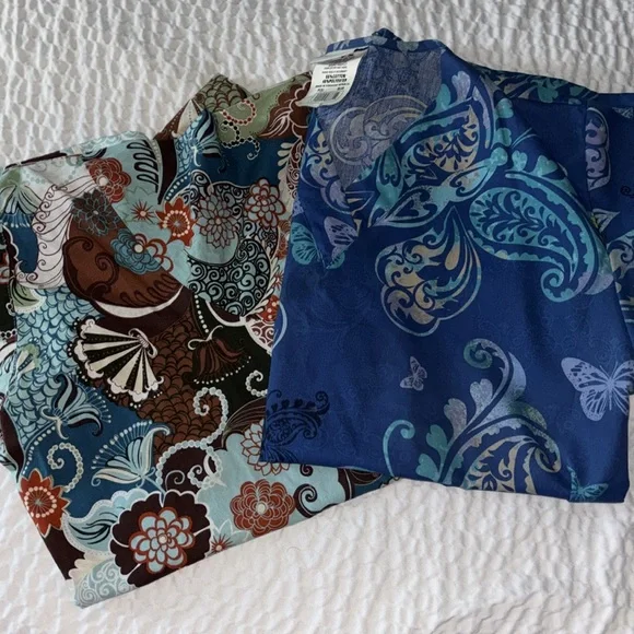 Scrub Tops Print Paisley Whimsy Floral Pattern Teal Royal Blue Brown Size Medium - Picture 1 of 14